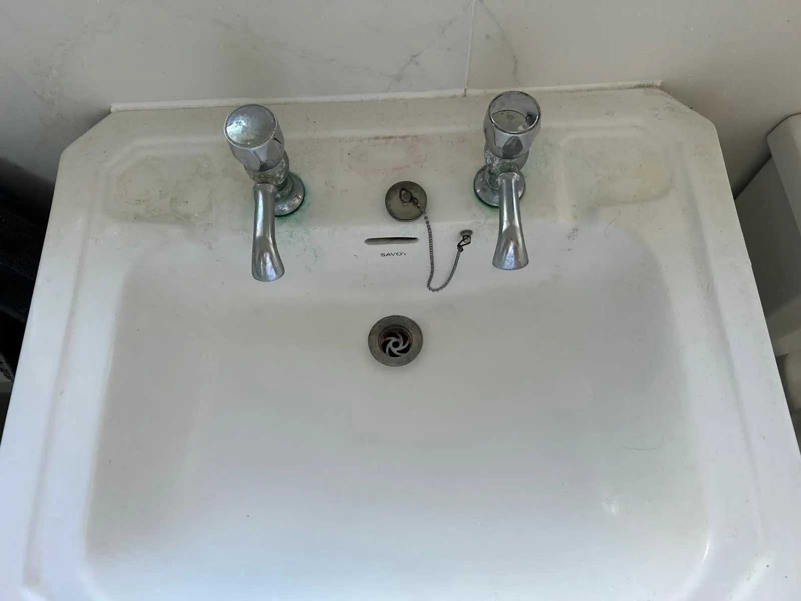 Sink Deep Clean before cleaning